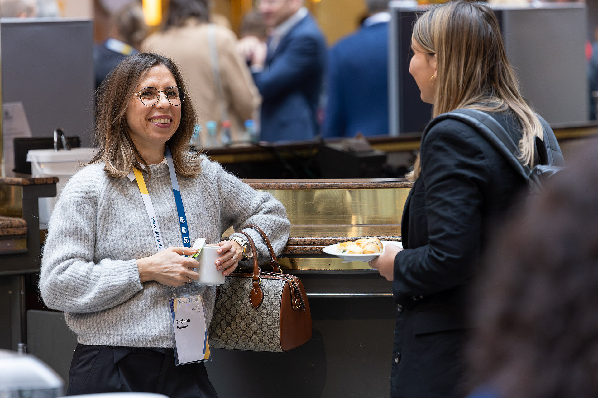 Smiling visitor at the 2023 autumn meeting.