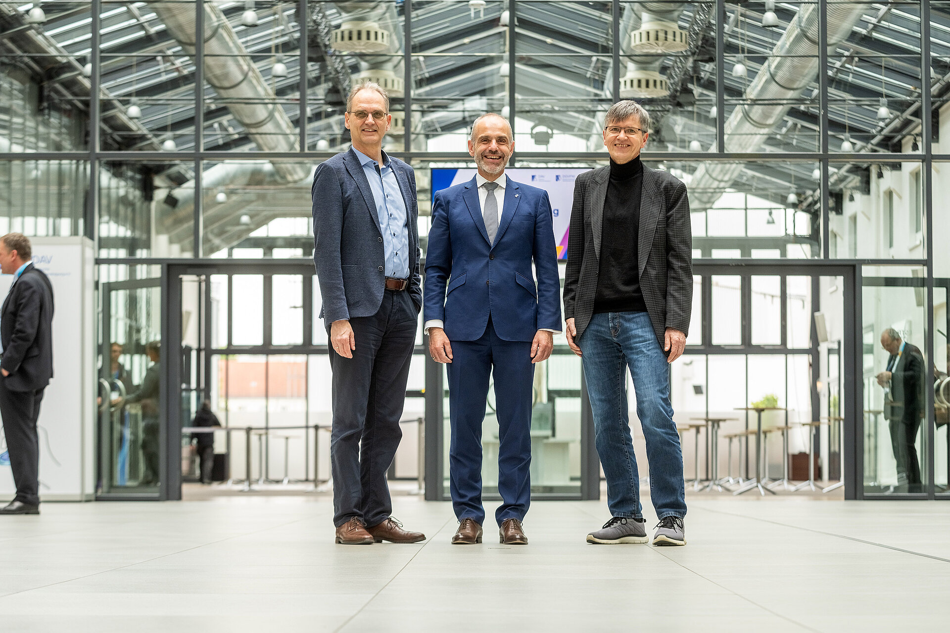 V. l. n. r.: Dr. Friedemann Lucius, Dr. Maximilian Happacher, Prof. Dr. Ralf Korn