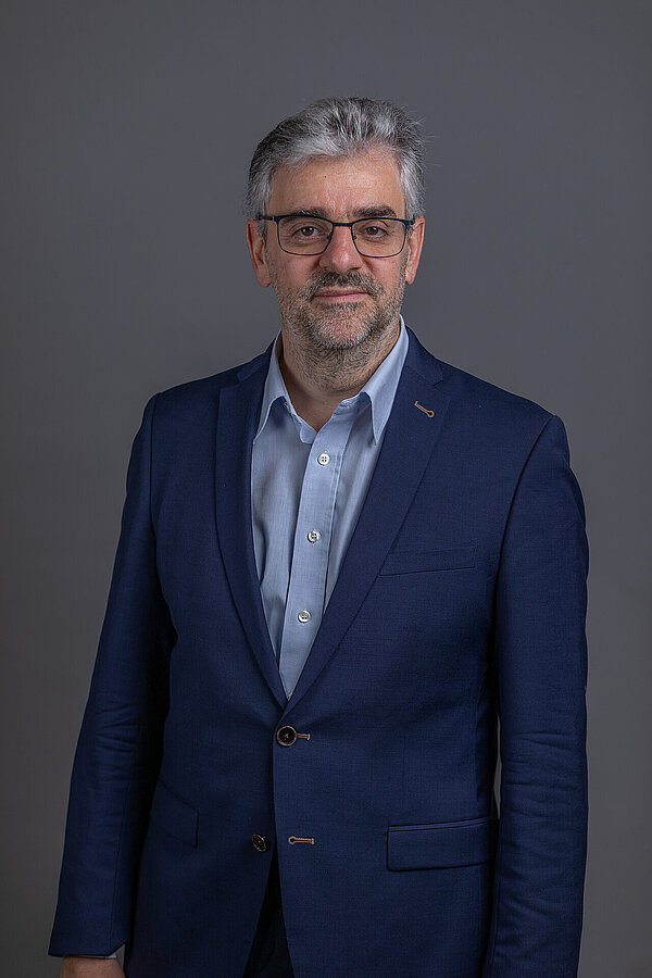 Portrait von Prof. Dr. Heinz Rothgang