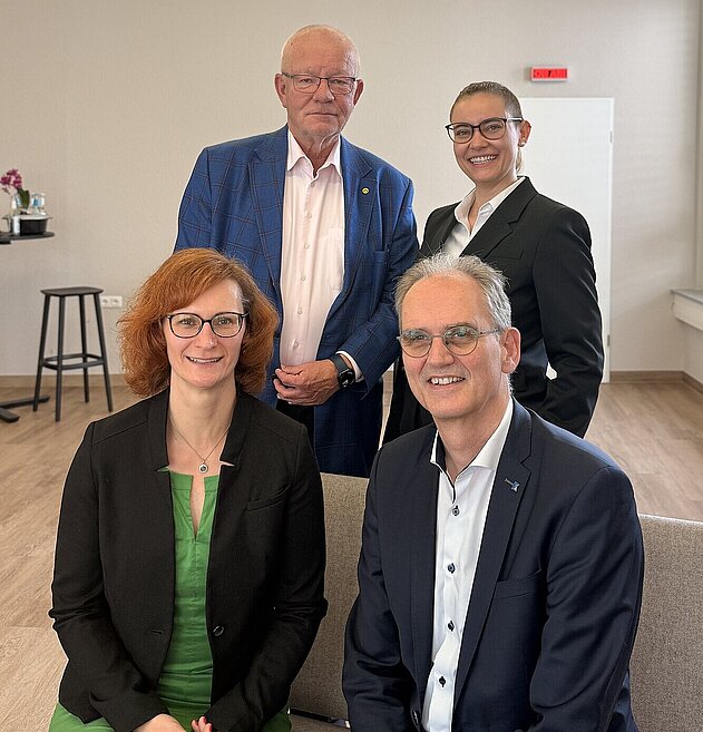 v.l.n.r.: Christiane Grabinski, Stefan Oecking, Dr. Friedemann Lucius, Mariella Linkert