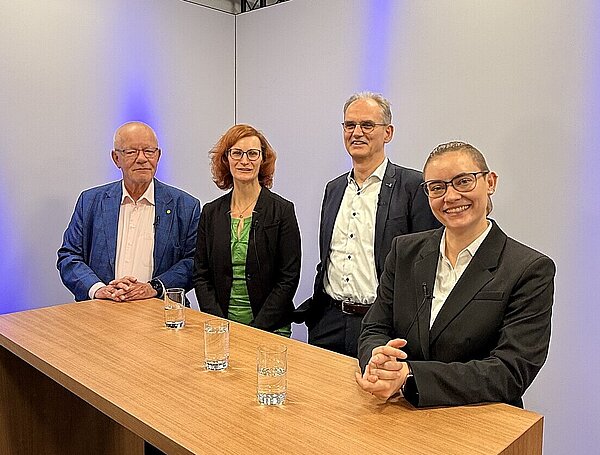 v.l.n.r.: Stefan Oecking, Christiane Grabinski, Dr. Friedemann Lucius, Mariella Linkert