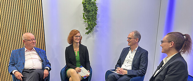 v.l.n.r.: Stefan Oecking, Christiane Grabinski, Dr. Friedemann Lucius, Mariella Linkert
